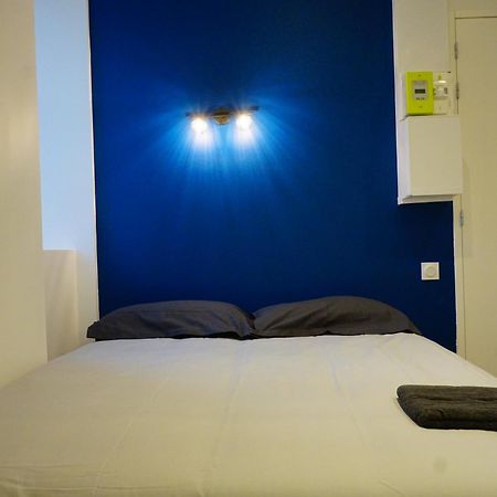Les Studios Propres Et Tout Equipes Brest Room photo